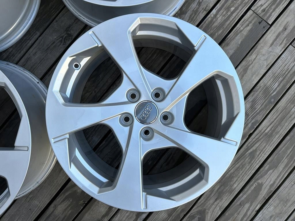 4x Alufelge 18 Zoll 7.5" 5x112 51ET Glanz Silber 8V0601025 Audi B7 Rim Wheel FEL6881205013dk