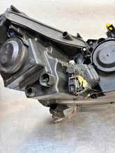 Load image into Gallery viewer, Frontscheinwerfer Peugeot 2008 I 9815405780 Links Scheinwerfer Headlight SCH4028873855vr
