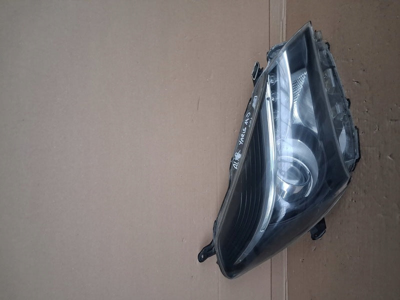 Frontscheinwerfer Toyota Yaris Rechts Scheinwerfer Headlight SCH6364234912rp