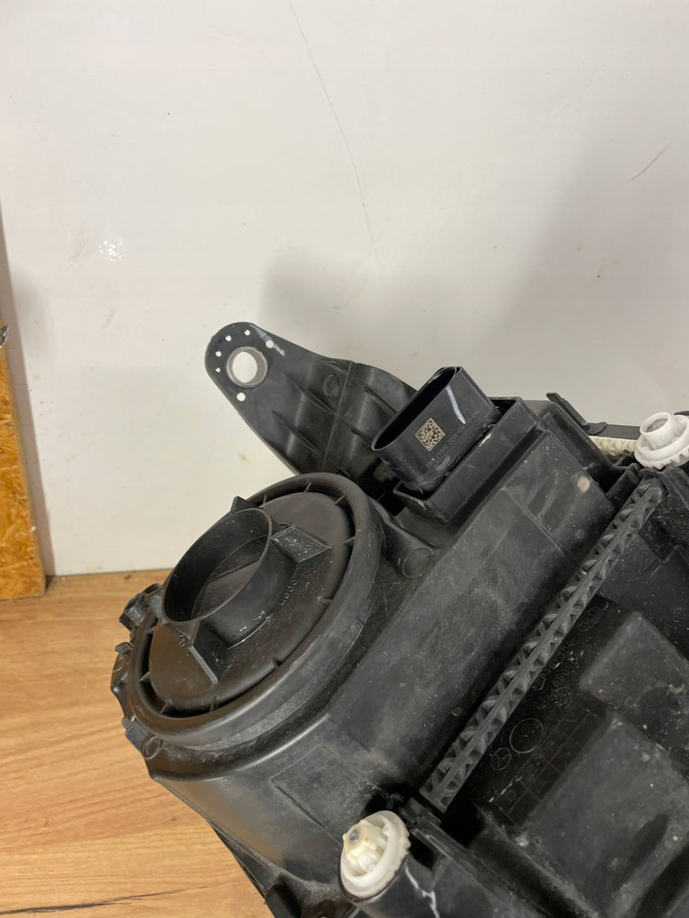 Frontscheinwerfer Mercedes-Benz Gle A1679069504 260102691R LED Rechts oder Links