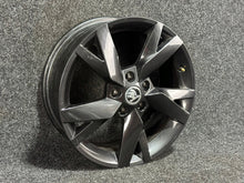 Laden Sie das Bild in den Galerie-Viewer, 1x Alufelge 17 Zoll 6.5" 5x112 46ET Glanz Silber 5E3601025AC Skoda Octavia Iv FEL1009341898to