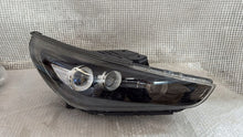 Load image into Gallery viewer, Frontscheinwerfer Hyundai I30 HYUI3017 LED Rechts Scheinwerfer Headlight SCH8560455245re