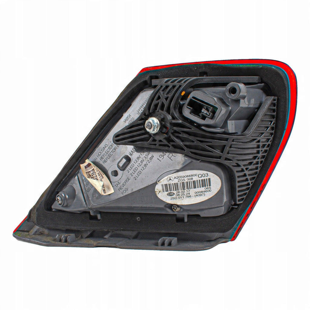 Rückleuchte Mercedes-Benz A205 C205 A2059066800 Rechts Rearlight