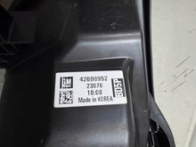 Laden Sie das Bild in den Galerie-Viewer, Frontscheinwerfer Opel Mokka X 42698953 42698952 Ein Satz Scheinwerfer Headlight SCH1802042440jp