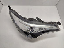Laden Sie das Bild in den Galerie-Viewer, Frontscheinwerfer Toyota Avensis Rechts Scheinwerfer Headlight SCH8399043867xr