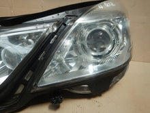 Laden Sie das Bild in den Galerie-Viewer, Frontscheinwerfer Mercedes-Benz W212 A2128201959 Xenon Links Headlight SCH1086310942hx