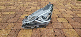 Frontscheinwerfer Toyota Yaris Links Scheinwerfer Headlight SCH6314040138vr
