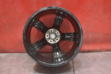 Laden Sie das Bild in den Galerie-Viewer, 1x Alufelge 20 Zoll 9.0" 5x112 38ET Glanz Silber 4KE601025S Audi E-Tron FEL9232765593dg