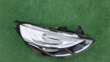 Laden Sie das Bild in den Galerie-Viewer, Frontscheinwerfer Renault Clio 599199900010 Halogen Rechts Headlight