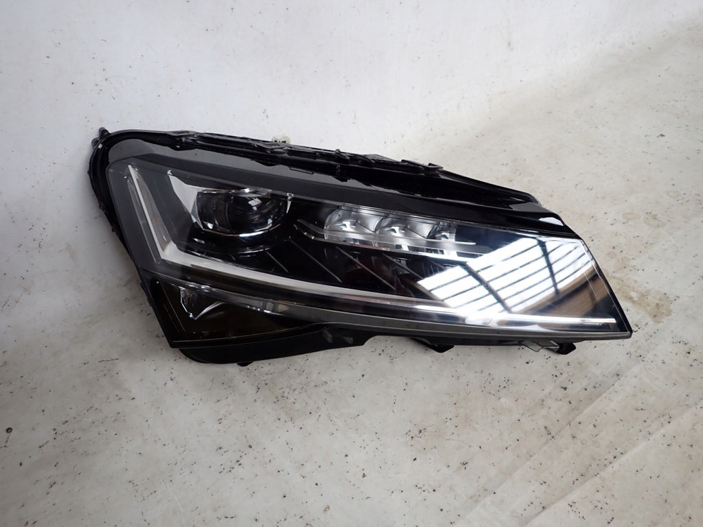 Frontscheinwerfer Skoda Superb III 3V1941016 Rechts Scheinwerfer Headlight SCH6188459090dh