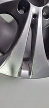 Load image into Gallery viewer, 1x Alufelge 17 Zoll 7.5" 5x112 52ET Glanz Silber A2464010800 Mercedes-Benz W246 FEL7716512976dx