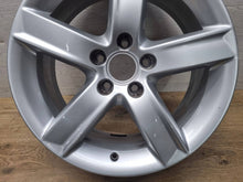 Load image into Gallery viewer, 1x Alufelge 17 Zoll 7.0" 5x112 37ET Glanz Silber 8R0071497 Audi Q5 Rim Wheel FEL7739525086ts