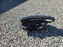 Load image into Gallery viewer, Frontscheinwerfer Skoda Kamiq Full LED Ein Satz Scheinwerfer Headlight SCH9163608051xp