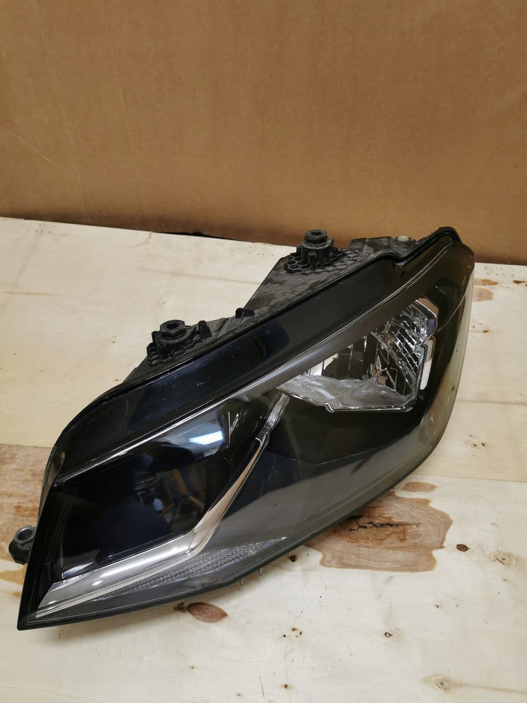 Frontscheinwerfer VW Caddy III 2K1941015B Links Scheinwerfer Headlight