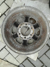 Laden Sie das Bild in den Galerie-Viewer, 1x Alufelge 15 Zoll 7.0&quot; 6x139.7 Mitsubishi Pajero Rim Wheel