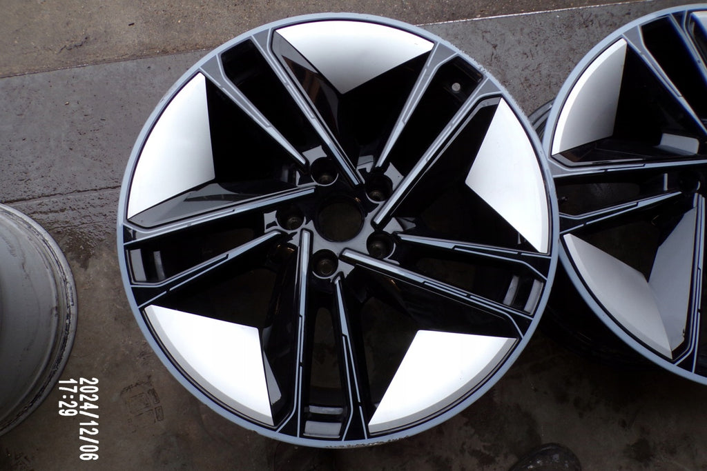 1x Alufelge 21 Zoll 11.5" 5x130 66ET Glanz Schwarz 4J3601025M Audi E-Tron Gt FEL9180370162av