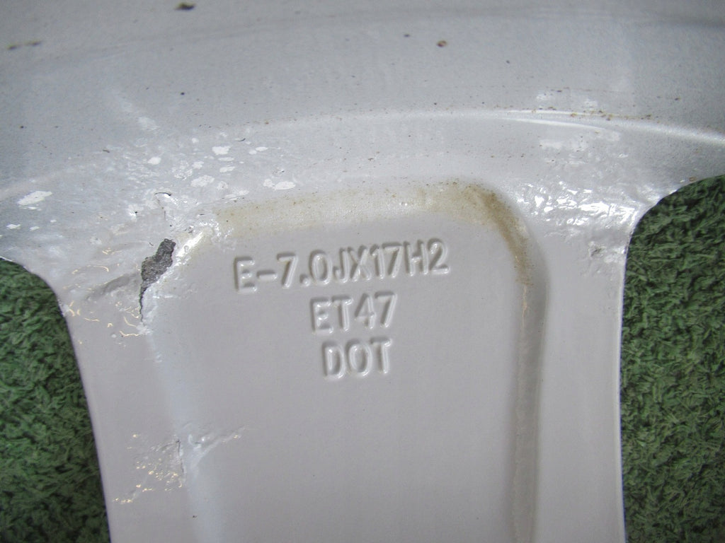 1x Alufelge 17 Zoll 7.0" 5x112 47ET 8S0601025J Audi Tt Rim Wheel