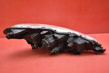 Laden Sie das Bild in den Galerie-Viewer, Frontscheinwerfer Citroën C-Crosser P7142L Xenon Links Scheinwerfer Headlight SCH6864848758ca