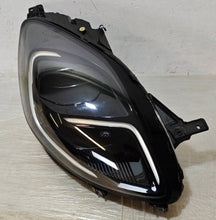 Laden Sie das Bild in den Galerie-Viewer, Frontscheinwerfer Ford Puma L1TB-13E014-LA Rechts Scheinwerfer Headlight SCH4588469835cz