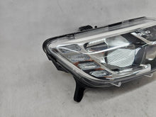 Laden Sie das Bild in den Galerie-Viewer, Frontscheinwerfer Dacia Sandero II 260103529R LED Rechts Scheinwerfer Headlight