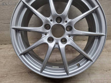 Laden Sie das Bild in den Galerie-Viewer, 1x Alufelge 17 Zoll 5x112 A2464010102 Mercedes-Benz W246 W242 Rim Wheel FEL1452819783pk