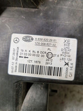 Laden Sie das Bild in den Galerie-Viewer, Frontscheinwerfer Mercedes-Benz Vito W639 A6398202961 Xenon Rechts Headlight SCH3088606050wq
