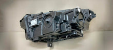Laden Sie das Bild in den Galerie-Viewer, Frontscheinwerfer Mercedes-Benz W247 X247 A2479067001 LED Rechts Headlight SCH8223605584fh