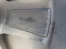 Laden Sie das Bild in den Galerie-Viewer, 1x Alufelge 15 Zoll 4.0&quot; 4x100 35ET 4250B785 Mitsubishi Space Star Rim Wheel