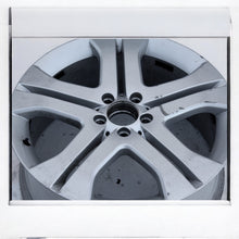 Laden Sie das Bild in den Galerie-Viewer, 1x Alufelge 19 Zoll 8.0&quot; 5x112 60ET Glanz Silber A1644014802 Mercedes-Benz