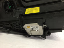 Load image into Gallery viewer, Frontscheinwerfer Kia Sportage IV 92102-F1110 92101-F1110 Xenon Ein Satz SCH9560126789nr