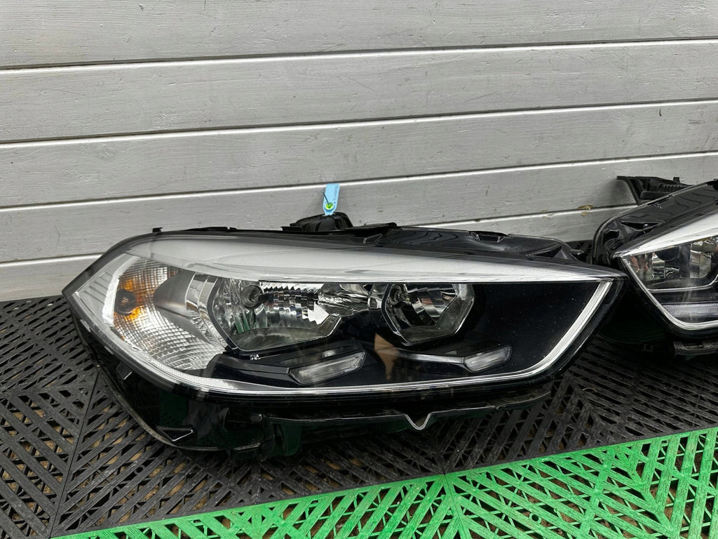 Frontscheinwerfer BMW 1 F40 Ein Satz Scheinwerfer Headlight SCH9619018607id