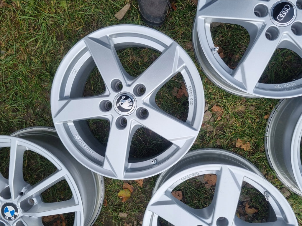 4x Alufelge 16 Zoll 6.5" 5x112 46ET Glanz VW Golf Rim Wheel FEL7516435868ix