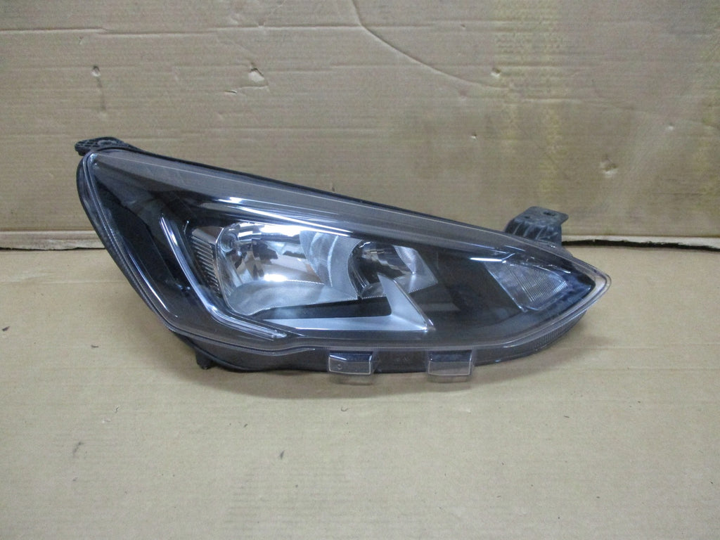 Frontscheinwerfer Ford Focus JX7B-13W030-CC LED Ein Stück (Rechts oder Links)