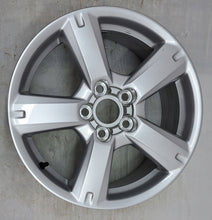 Laden Sie das Bild in den Galerie-Viewer, 1x Alufelge 17 Zoll 7.0&quot; 5x114.3 45ET 2006-2012 Toyota Iii Rim Wheel