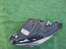 Laden Sie das Bild in den Galerie-Viewer, Frontscheinwerfer BMW 5 F11 F10 1EX011072-01 Full LED Links Headlight SCH6139361709we