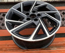 Load image into Gallery viewer, 1x Alufelge 18 Zoll 7.5&quot; 5x114.3 55ET 52910-G4800 Hyundai I30 Iii Rim Wheel