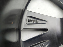 Laden Sie das Bild in den Galerie-Viewer, 1x Alufelge 17 Zoll 7.0&quot; 5x114.3 50ET -PW457-02001 Toyota Corolla Rim Wheel