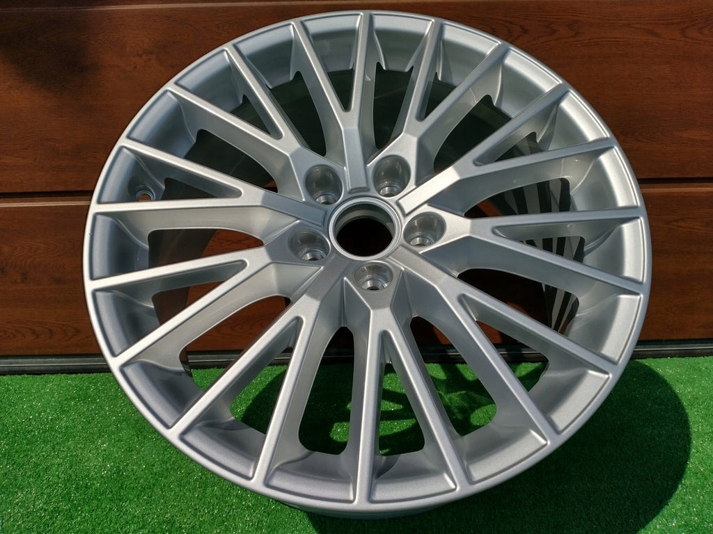 1x Alufelge 18 Zoll 8.5" 5x112 8S0601025D Audi Tt Rim Wheel