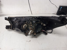 Laden Sie das Bild in den Galerie-Viewer, Frontscheinwerfer Toyota Hilux VIII LED Rechts Scheinwerfer Headlight SCH8235953957tj