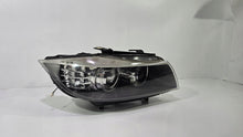 Laden Sie das Bild in den Galerie-Viewer, Frontscheinwerfer BMW 3 E91 E90 12484246235 Rechts Scheinwerfer Headlight SCH6295789835da