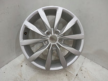 Laden Sie das Bild in den Galerie-Viewer, 1x Alufelge 17 Zoll 6.0" 5x112 48ET Glanz Silber 5G0601025K VW Golf Vii FEL1270370410hx
