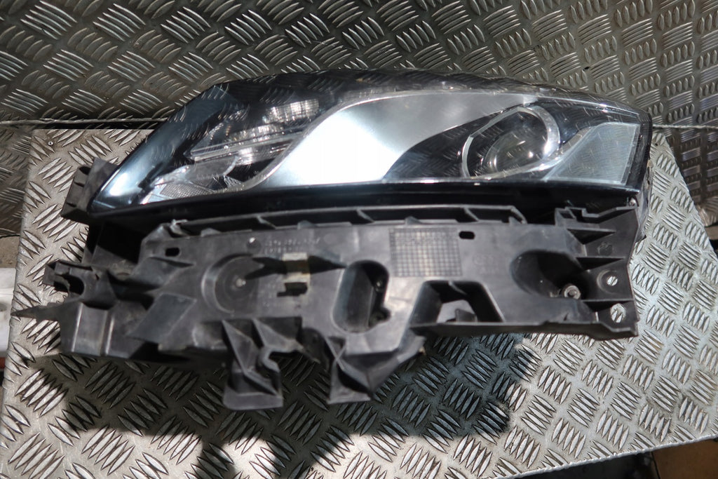 Frontscheinwerfer Audi Q5 8R0941029AF Xenon Ein Stück (Rechts oder Links)