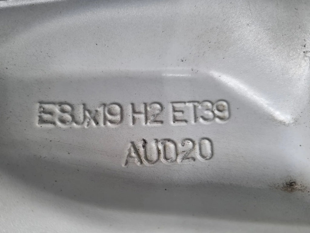 1x Alufelge 19 Zoll 8.0" 5x112 39ET Glanz Silber 8R0601025 Audi Q5 Rim Wheel FEL5696985159cm
