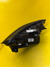 Laden Sie das Bild in den Galerie-Viewer, Frontscheinwerfer BMW X1 5A9A228-01 LED Rechts Scheinwerfer Headlight SCH5781747079nb