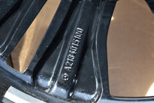 Laden Sie das Bild in den Galerie-Viewer, 4x Alufelge 17 Zoll 7.5" 5x112 40ET A2134015100 Mercedes-Benz Vito W447 FEL5864819939oy