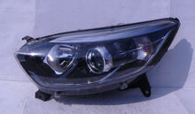 Load image into Gallery viewer, Frontscheinwerfer Renault Captur I 260603859R Links Scheinwerfer Headlight