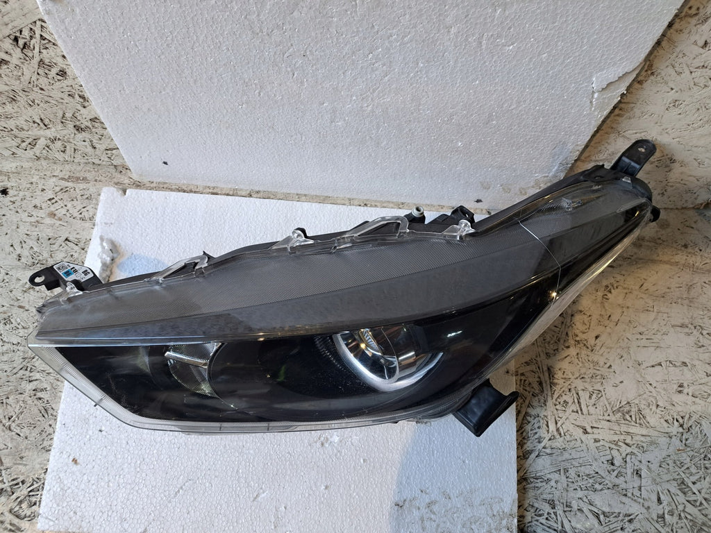 Frontscheinwerfer Toyota Yaris Links Scheinwerfer Headlight
