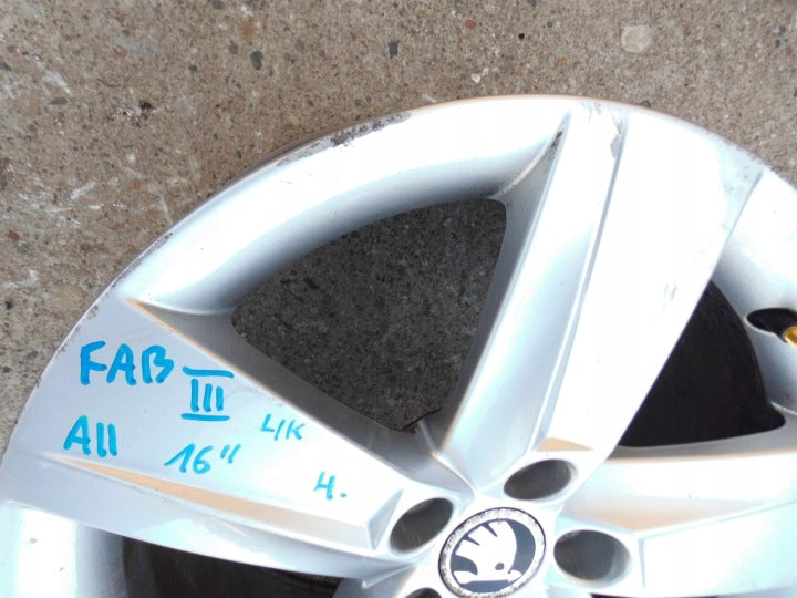 1x Alufelge 16 Zoll 7.0" 5x100 46ET Glanz Silber 6V0601025 Skoda Fabia Iii FEL5400548680fc