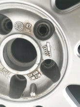 Load image into Gallery viewer, 1x Alufelge 17 Zoll 7.5&quot; 5x112 43ET Glanz Silber 8E0601025 Audi Rim Wheel