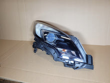 Load image into Gallery viewer, Frontscheinwerfer Opel Zafira C 39009022 Laser Rechts Scheinwerfer Headlight